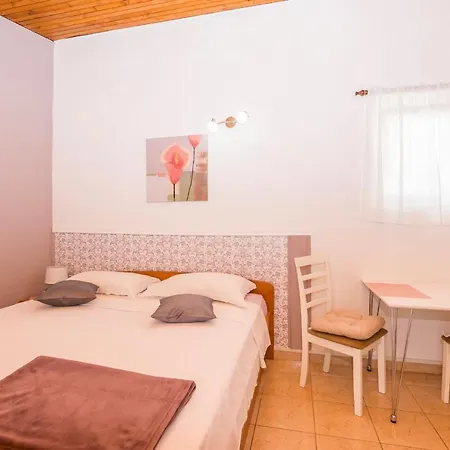 Apartments And Room Zinka Vodice Exterior photo